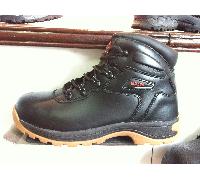 我司专业生产--冷粘安全鞋--135-7543-6060